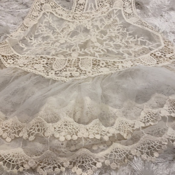 ✨Sheer Tank Top✨ - Picture 3 of 3